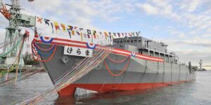 あわじ型掃海艦5番艦、「けらま」と命名　JMU横浜事業所 鶴見工場で進水 | フネコ – Funeco