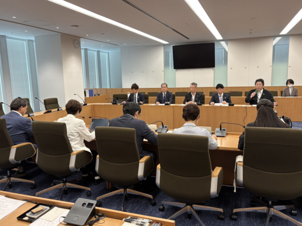 デジタル、オンライン活用で利便性の向上、行政書士の専門性を生かした活用を ｜ 市政ニュース｜日本共産党 横浜市会議員団